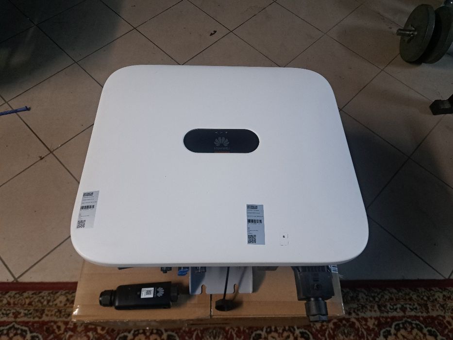 Falownik inwenter Huawei 3KTL-M1