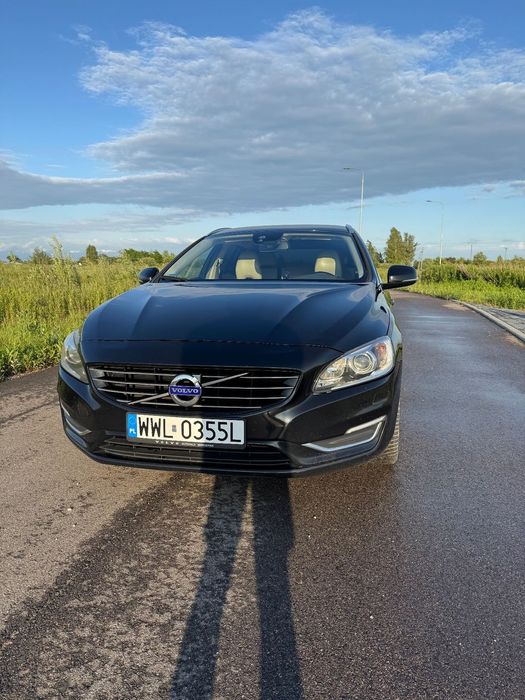 Volvo V60 Volvo V60 D6 Plug-in Hybrid AWD | 285 KM | Summum |