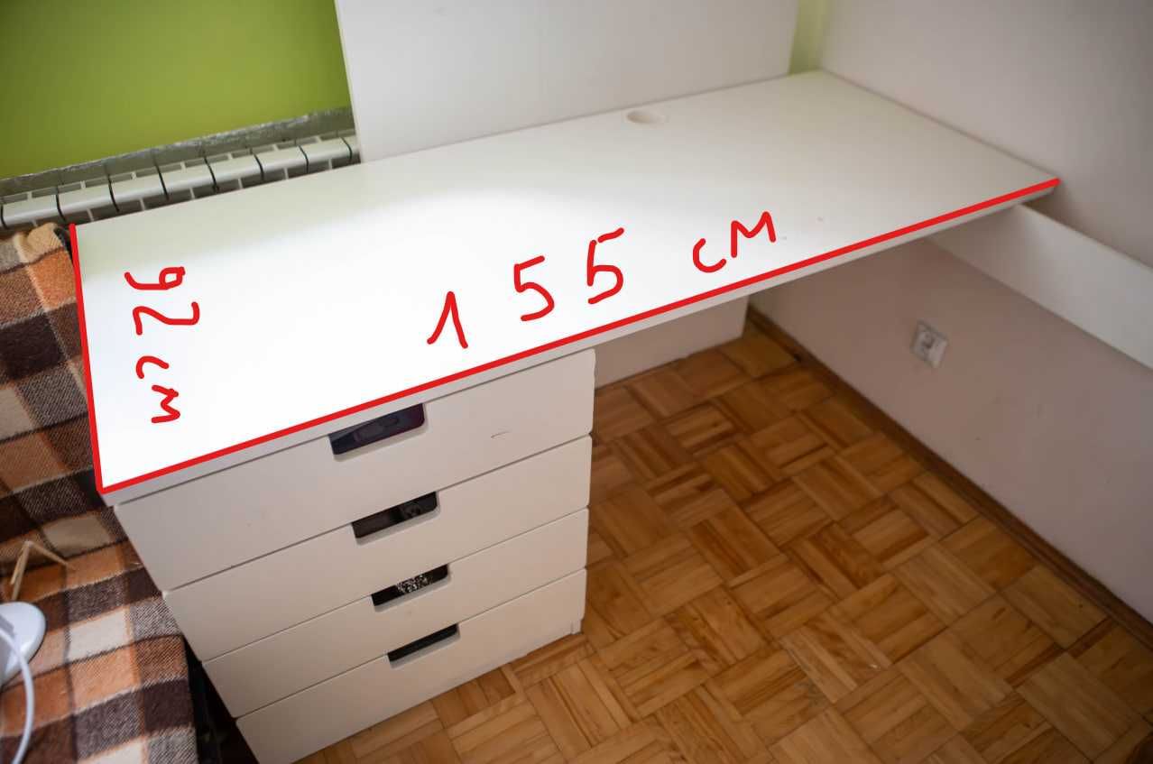 Łóżko na antresoli z biurkiem i szafką