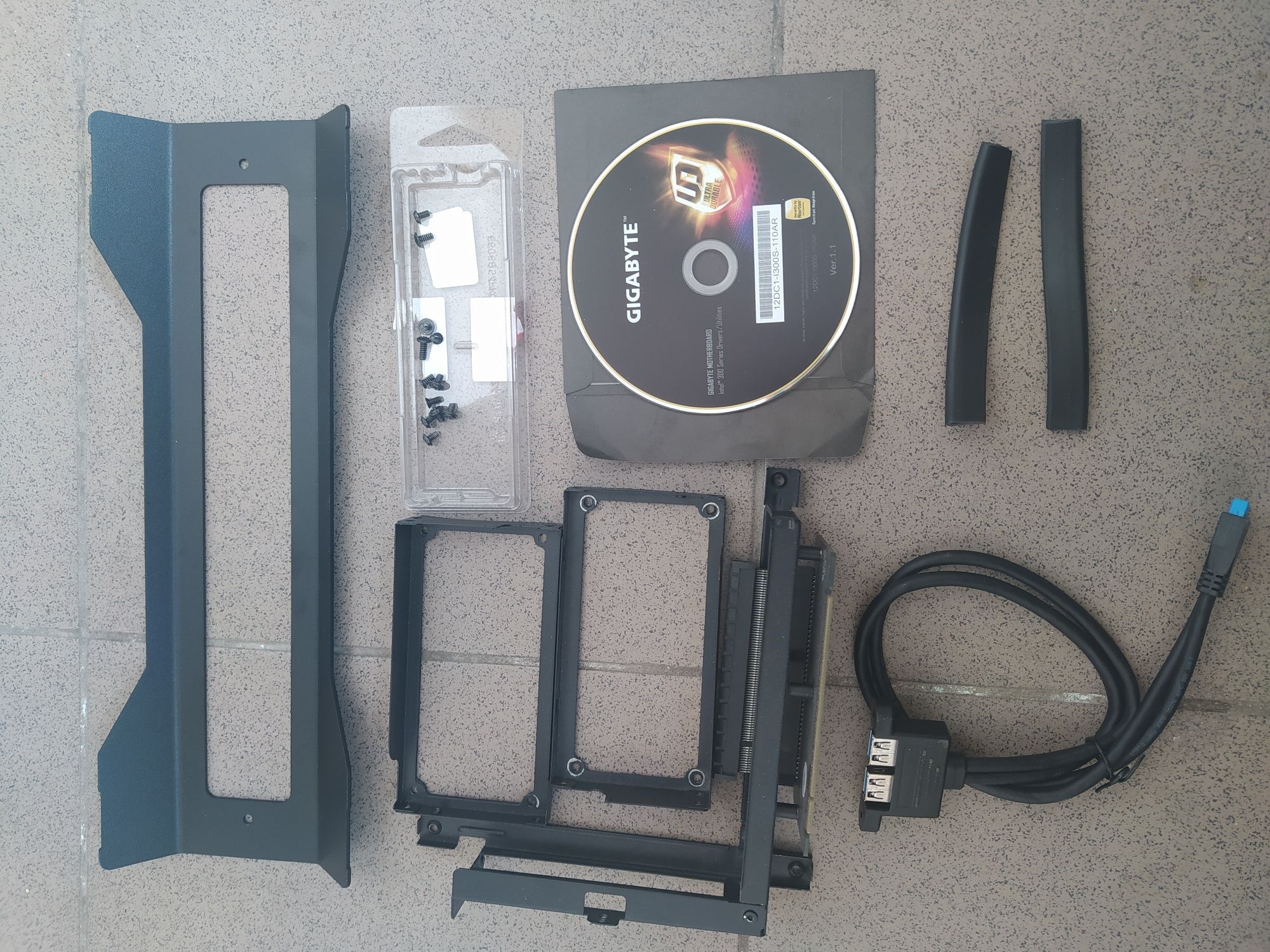 Корпус Fractal design NoDe 202