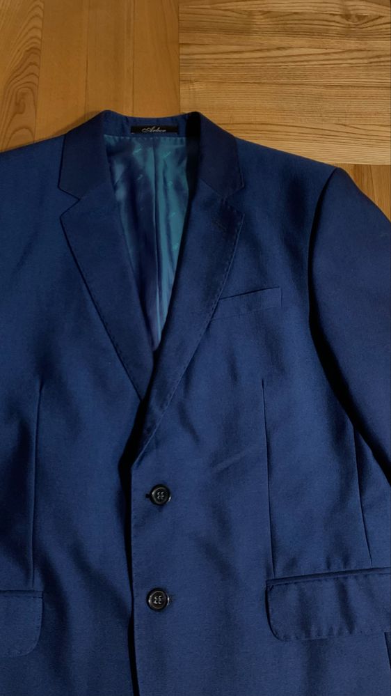Elegancki garnitur męski Arber M