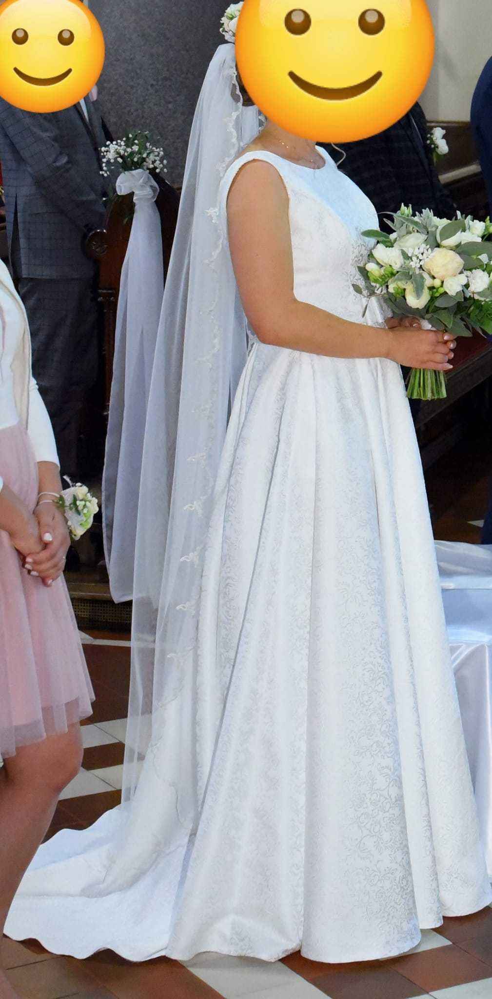 Suknia ślubna klasyczna. Rozmiar 38.