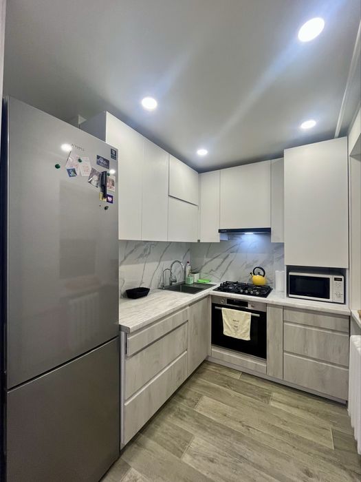 Оренда 2-х кімн.кв 1 поверх. Центр