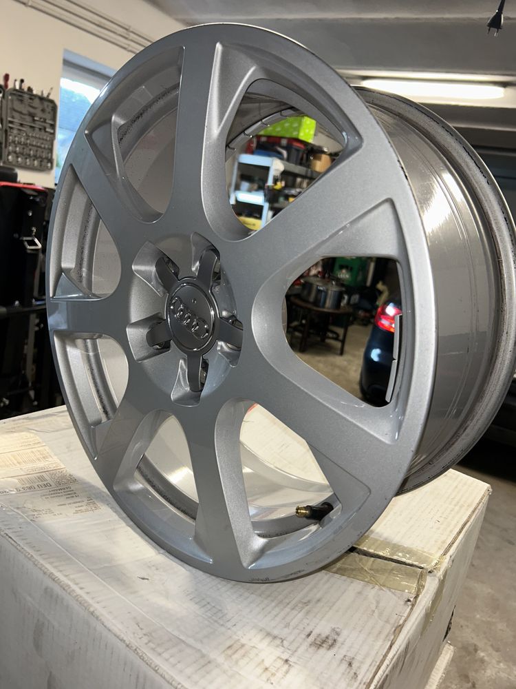 Alufelgi Audi 17”  5x112 , E7Jx17 H2 ET37 (jak nowe )