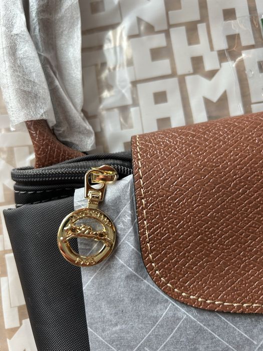 Mala Longchamp cinzenta