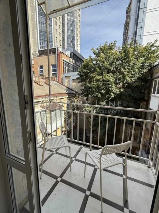 Антоновича  Горького 47 Центр євроремонт