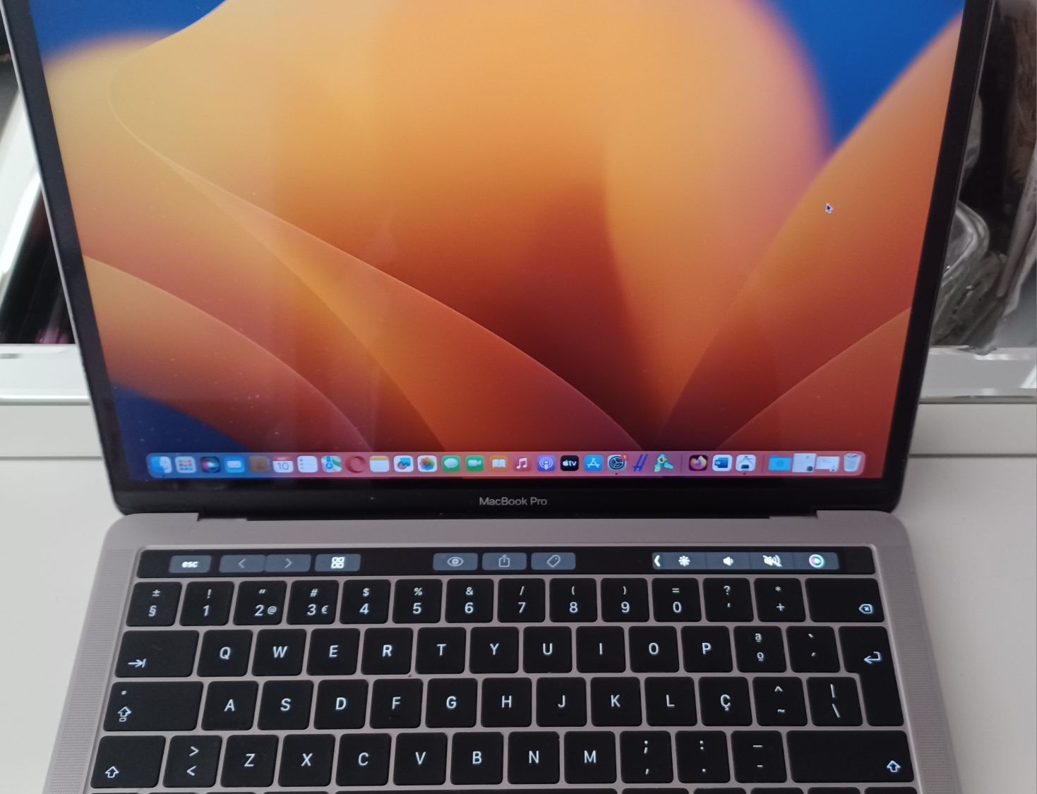 Macbook pro 2021 com touch bar l  13 inch  l  512GB  l