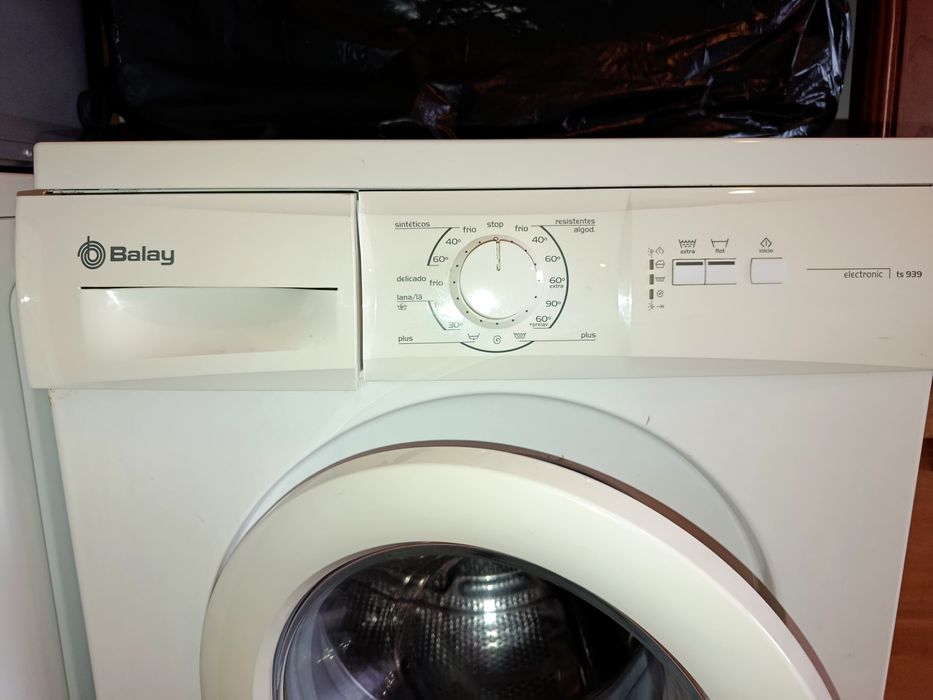 Máquina de lavar roupa Balay de 5 kg