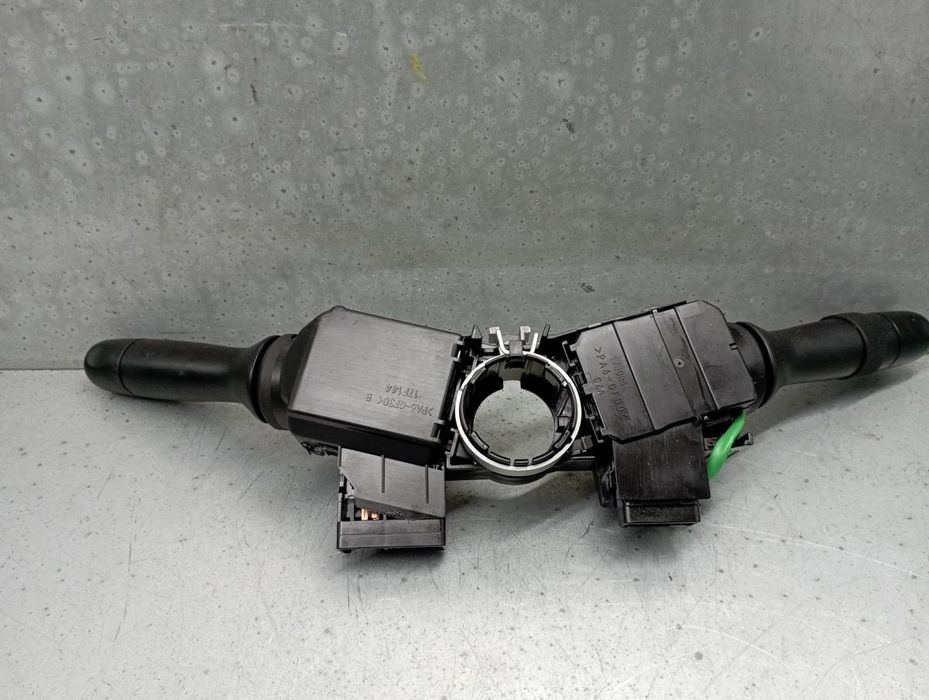 Conjunto / manetes de luzes e limpa vidros TOYOTA Aygo (_B4_)