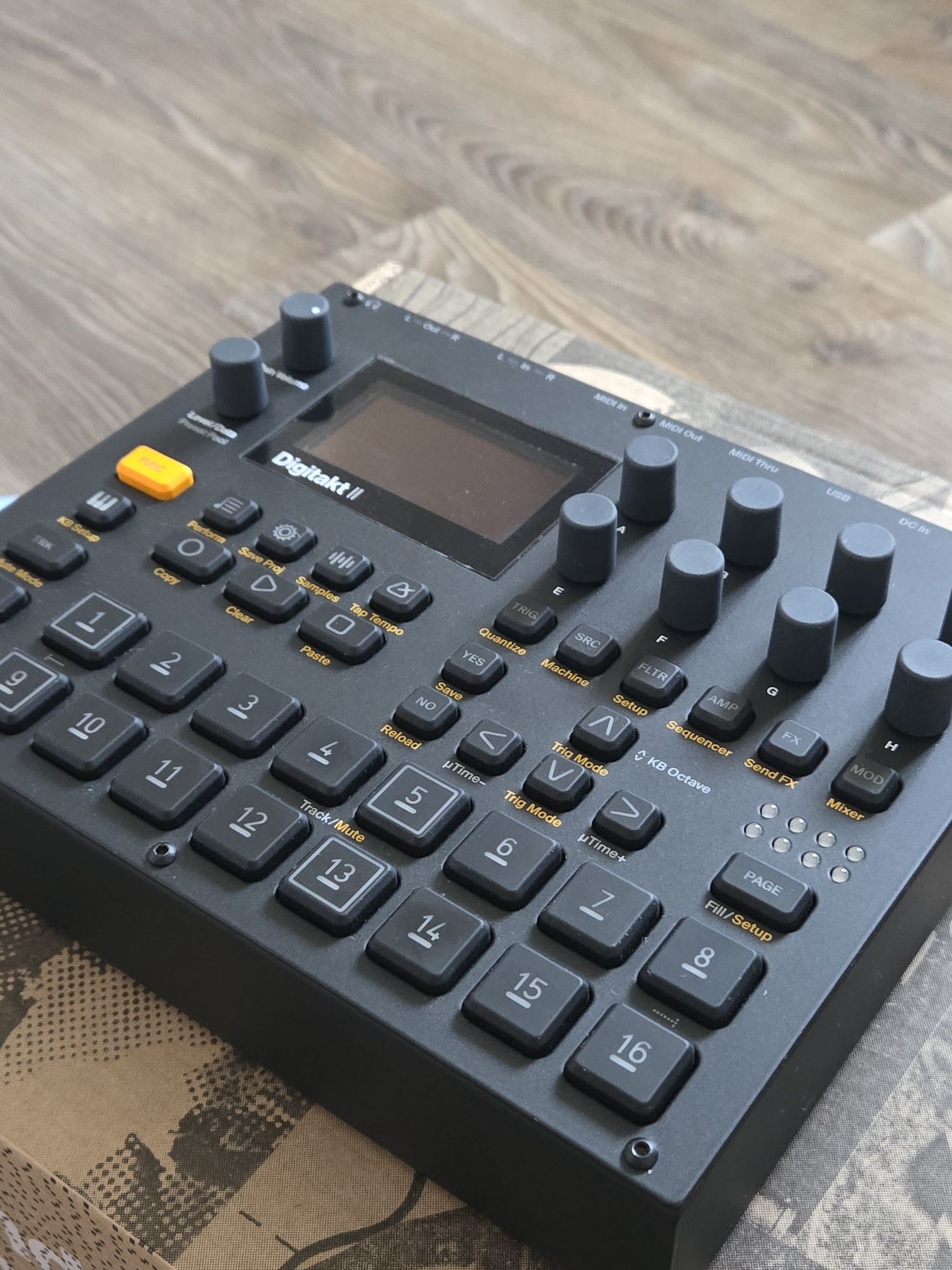 Elektron Digitakt 2