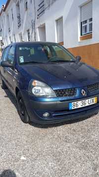 Renault Clio de 2003 mês 4, 1.2 a gasolina