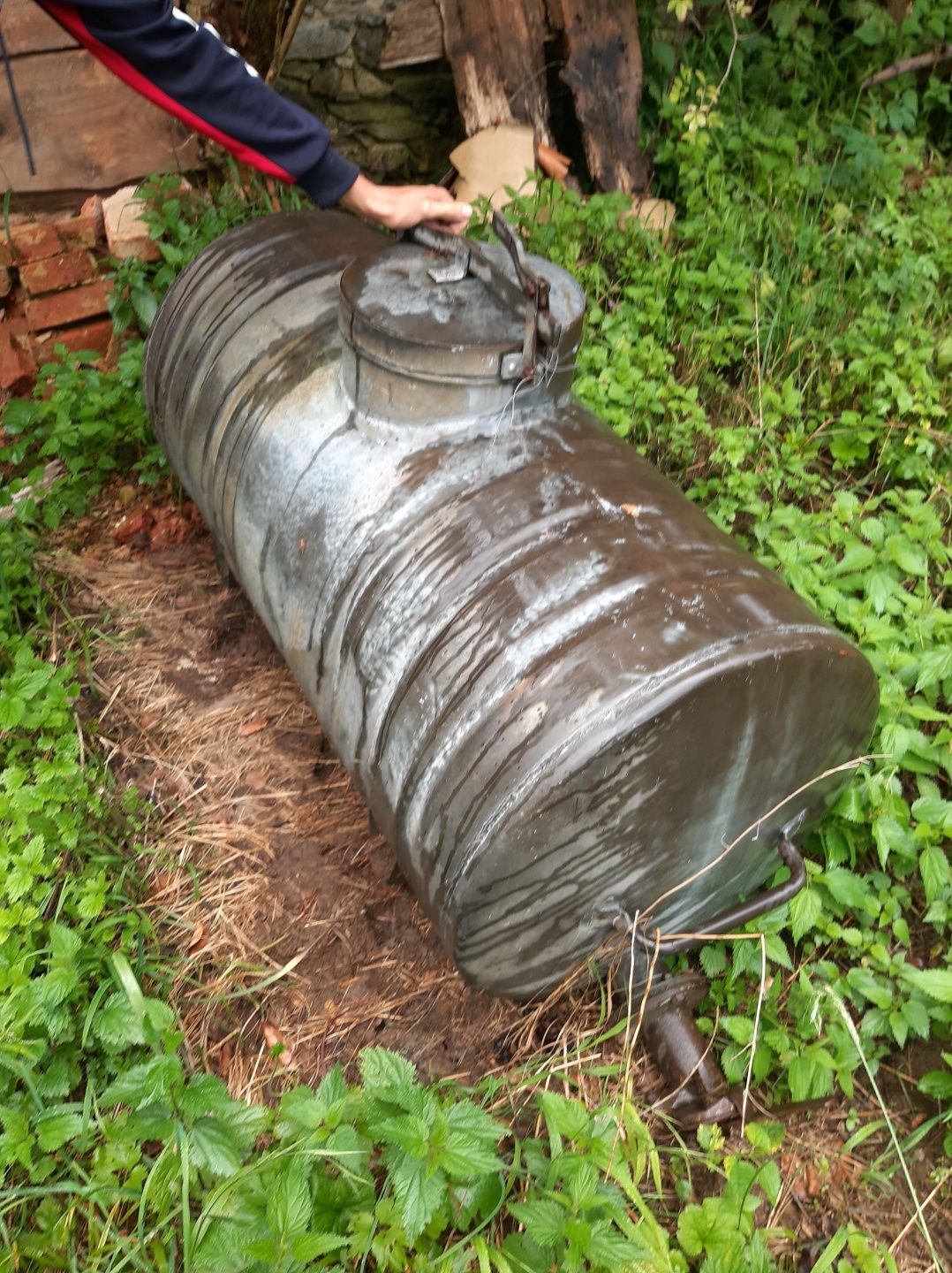 Beczka 300 l na wodę metalowa ocynkowana