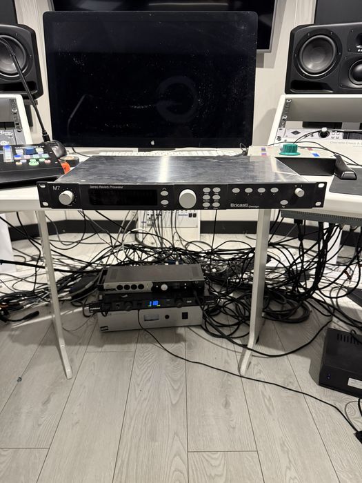 Bricasti M7 processor V2 (Reverb)