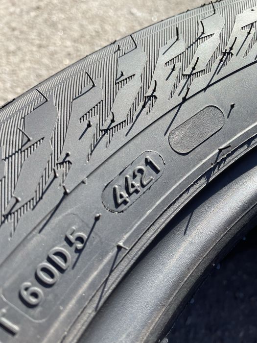 215/55 R17 Nokian Hakkapelitta 9/ 2шт./ шиповка/ як нові