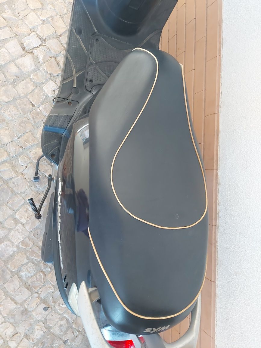 Sym Fiddle II 125