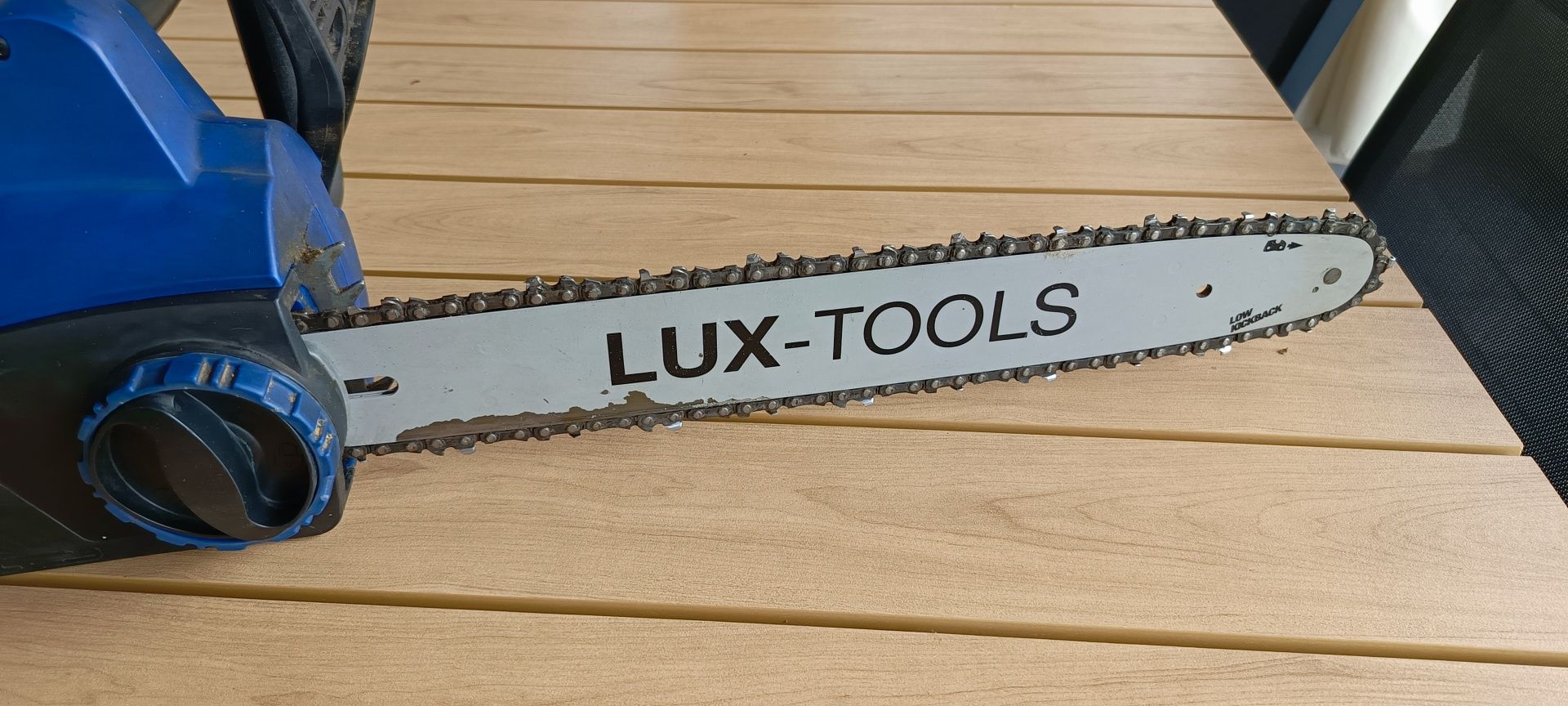 Piła elektryczna LUX - TOOLS 2400W 40cm EKS 2400 - 40