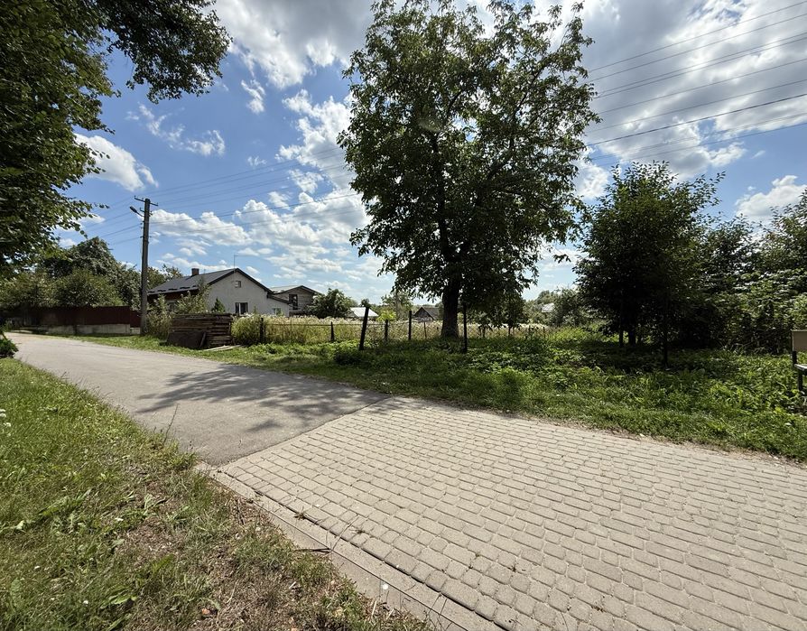 Продаж земельної ділянки — с. Хоросно, 10 сотих з комунікаціями