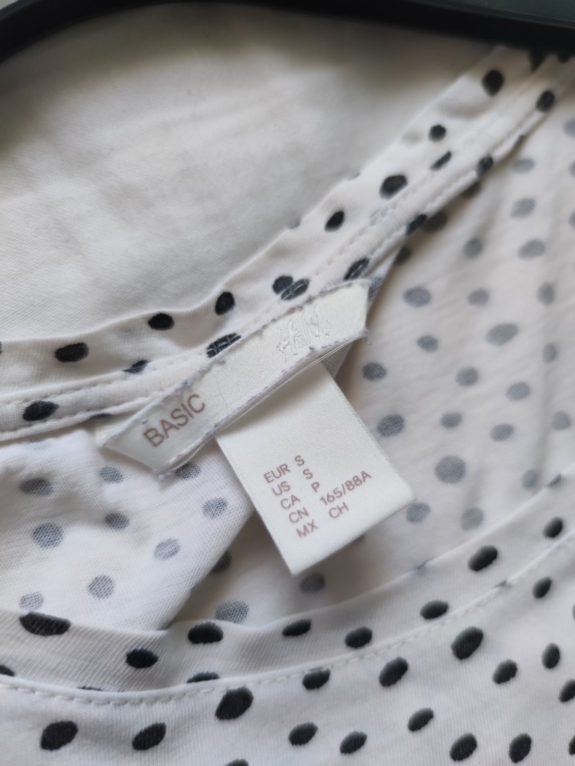 Buzka H&M, biała w czarne grochy, r. S