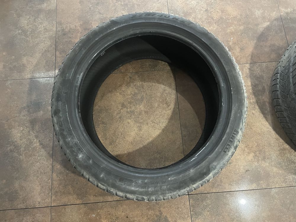 275/40/R21 pirelli scorpion winter run flat para