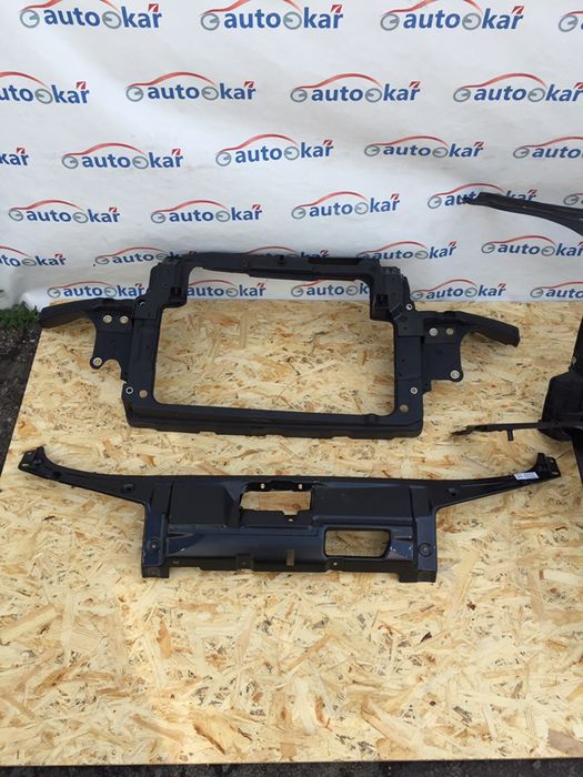 Телевізор / Панель / рамка радіаторів Skoda Fabia 00-07 / 07-10 /10-15