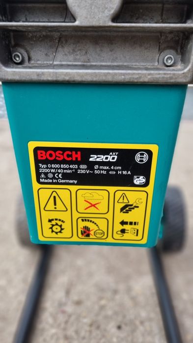 Rozdrabniacz do gałęzi rębak Bosch  2200 watt