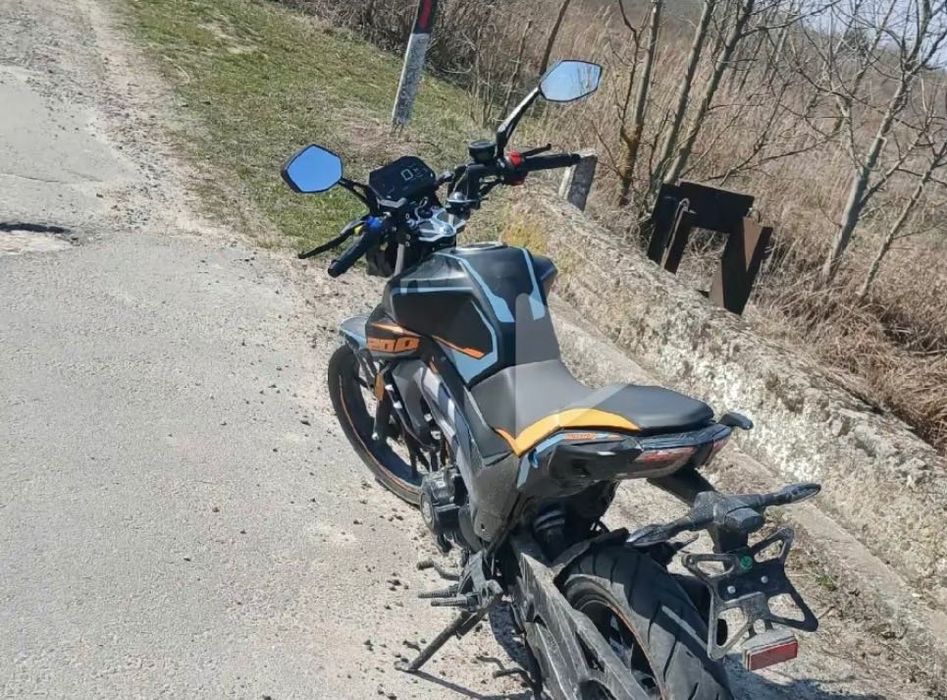 Продаю мустанг ст 200 або обміняю на лонсінг lx250