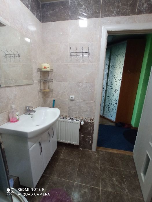 Квартира на добу в новобудові недалеко від аеропорта, платна стоянка