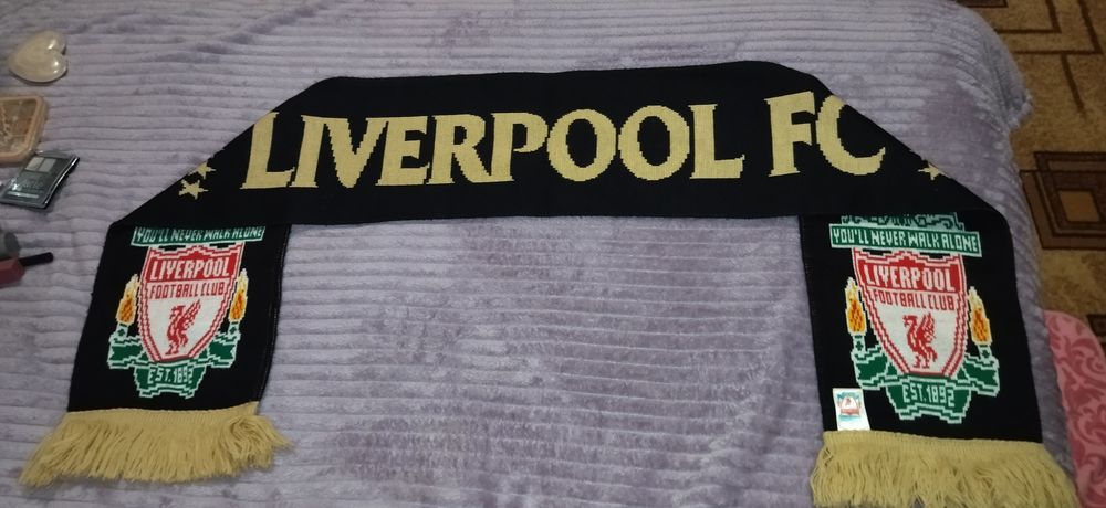Шарф фаната ФК ,,LIVERPOOL"