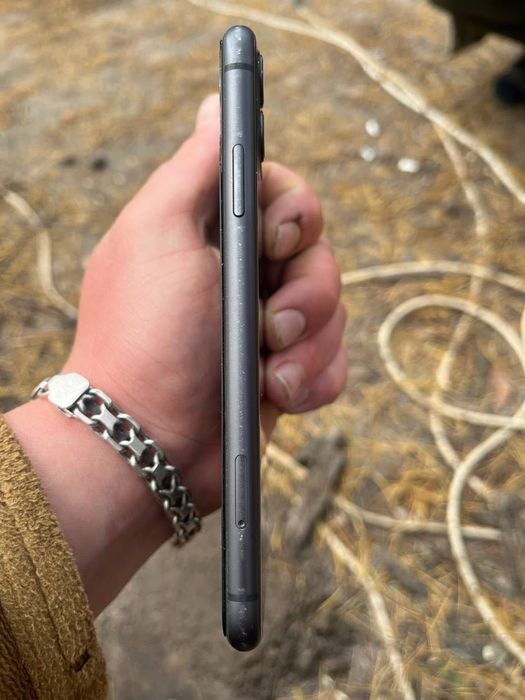 Продам айфона 11 стан нового