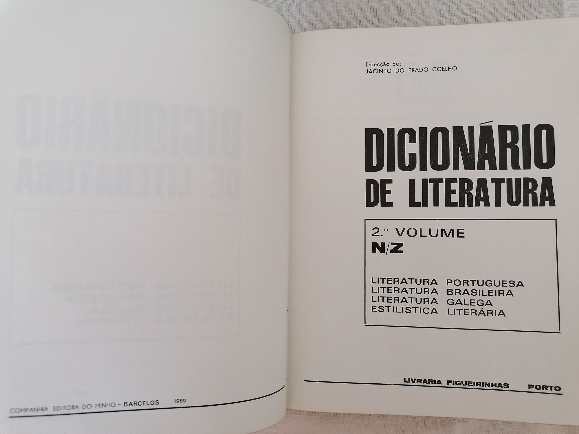 Dicionário de Literatura