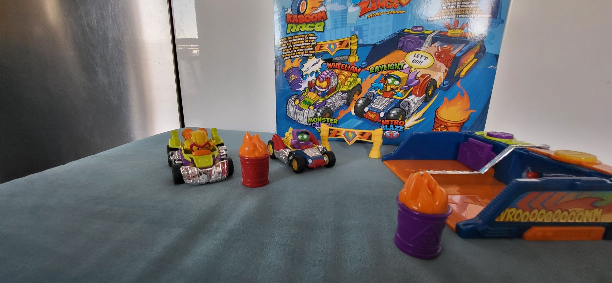 Zestaw Magic Box Super Zings Kaboom Race