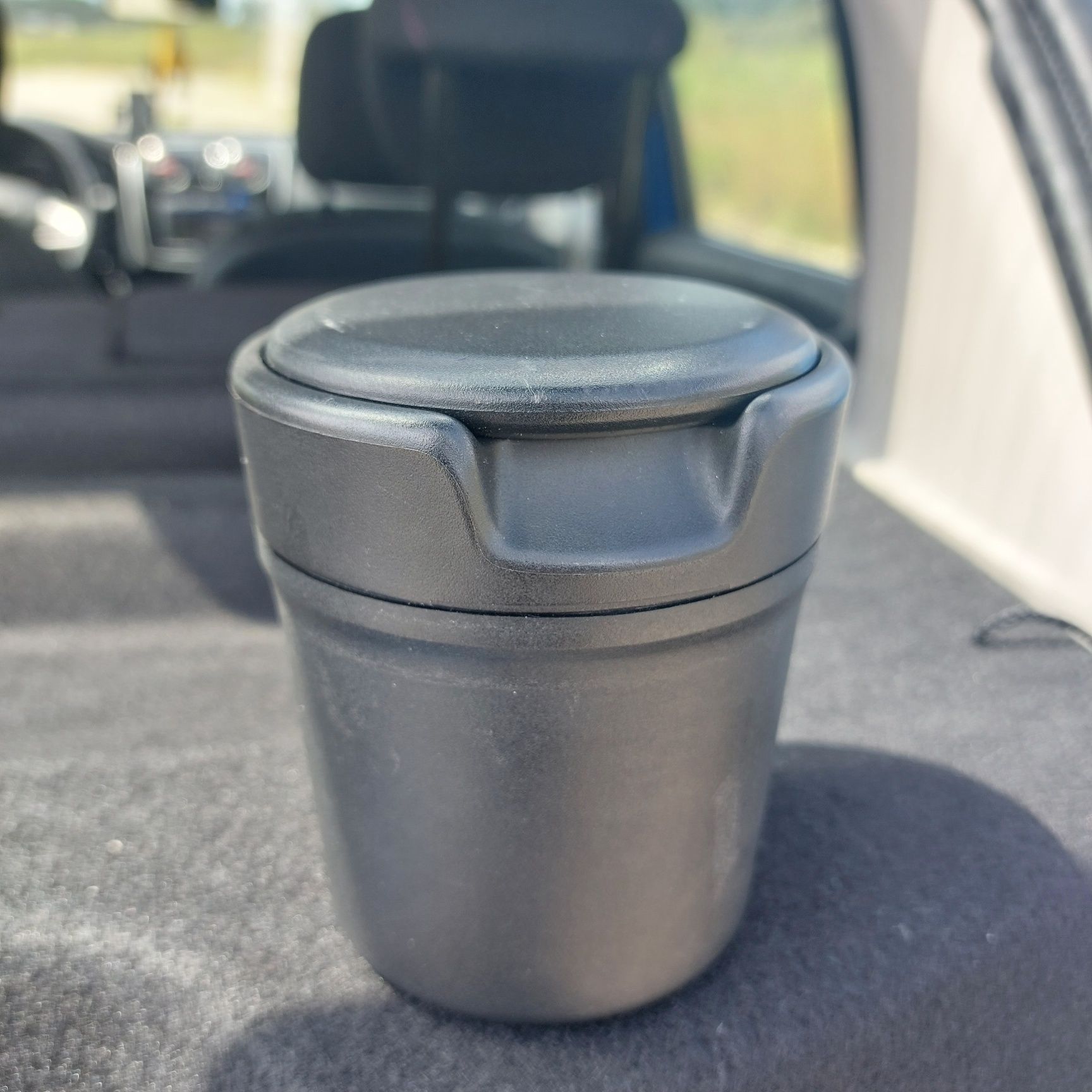 copo de cinzeiro automovel