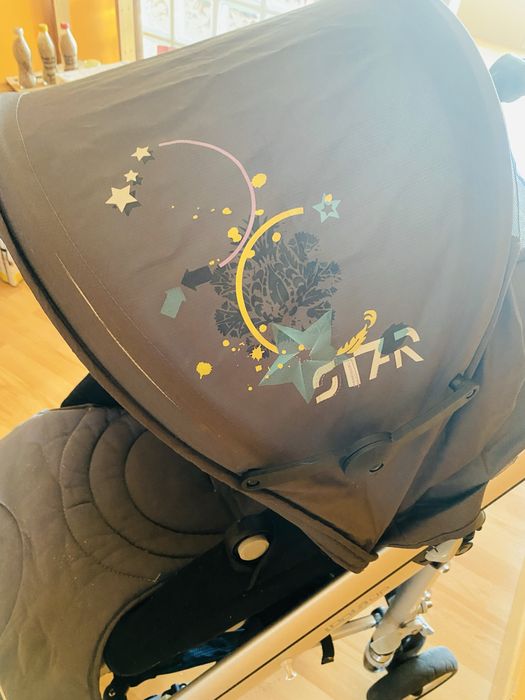 Carrinho bebé + ovo da marca Bébé Confort, modelo Loola. (Usado)