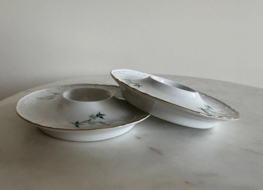 Komplet 2 sygnowanych podstawek do jajek, porcelana, Bareuther