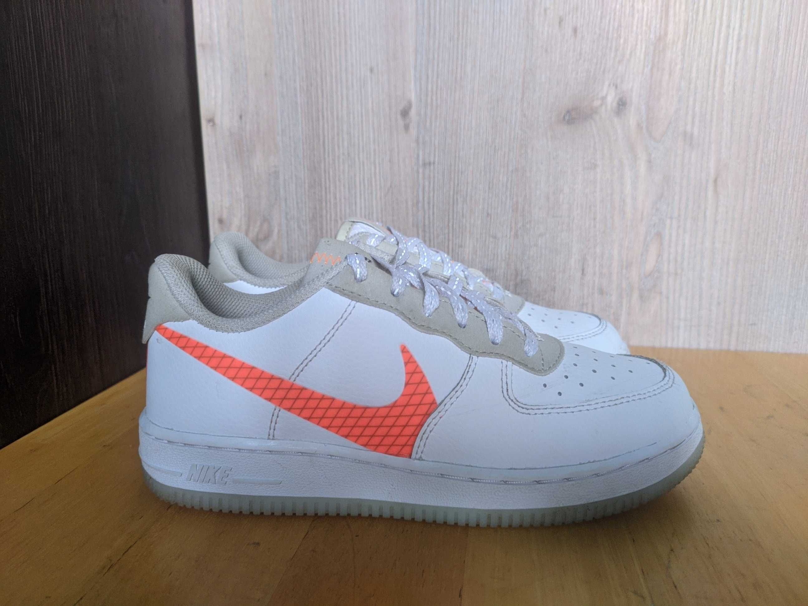 Nike Air Force 1 - кожаные кроссовки