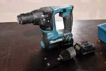 MAKITA HR166D MŁOTOWIERTARKA SDS 10,8V komplet z walizką + 2 baterie