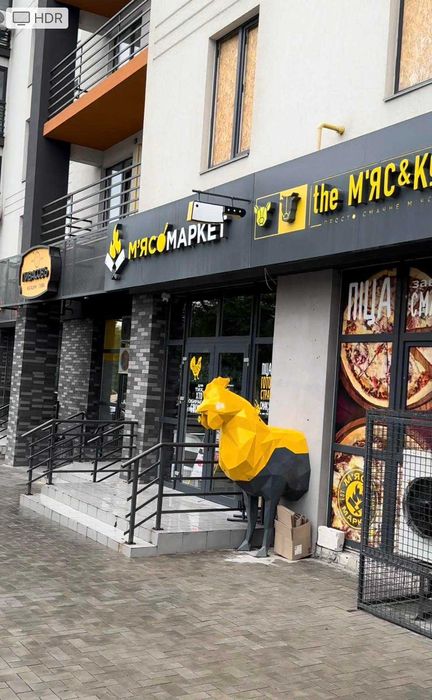 Пр.Героїв України 290 кв.м. фасад ремонт  біля АТБ ціна 135 тис.у.о.