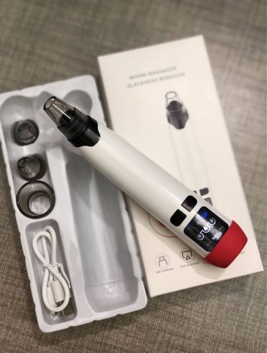 Вакуумний очищувач білий та зелений пор обличчя скраб