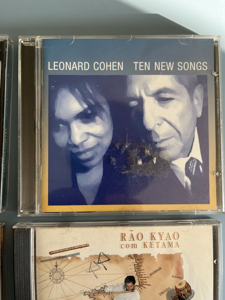 Conjunto de 4 CDs: Rao Kyao, Lara Li, Leonard Cohen, Carlota Fortes
