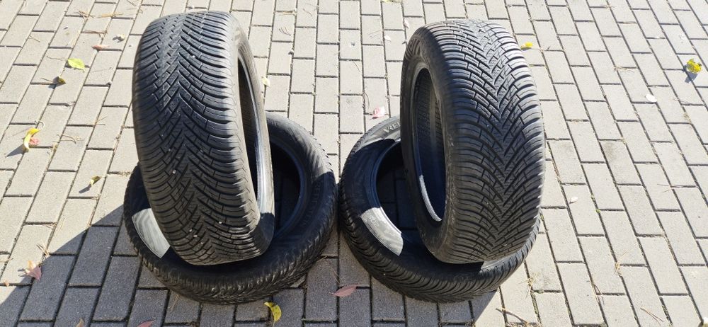 Opony wielosezonowe Vredestein 205/55/16