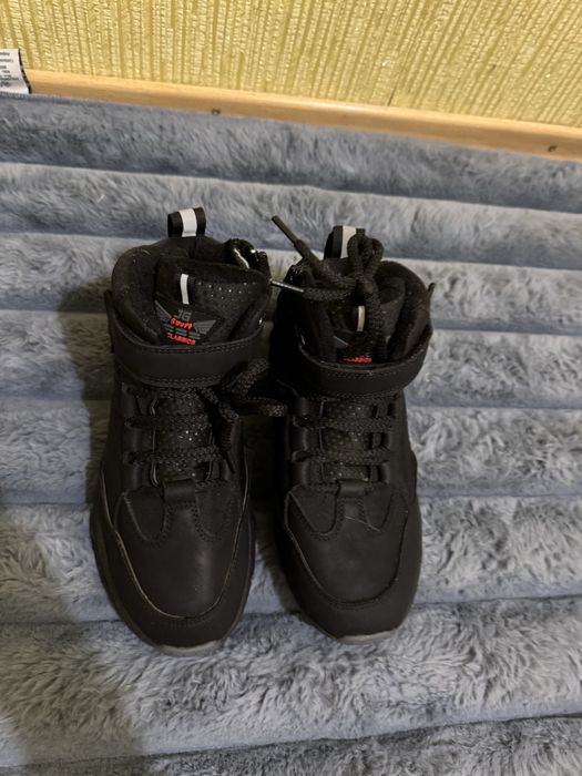 Зимові ботинки для хлопчика