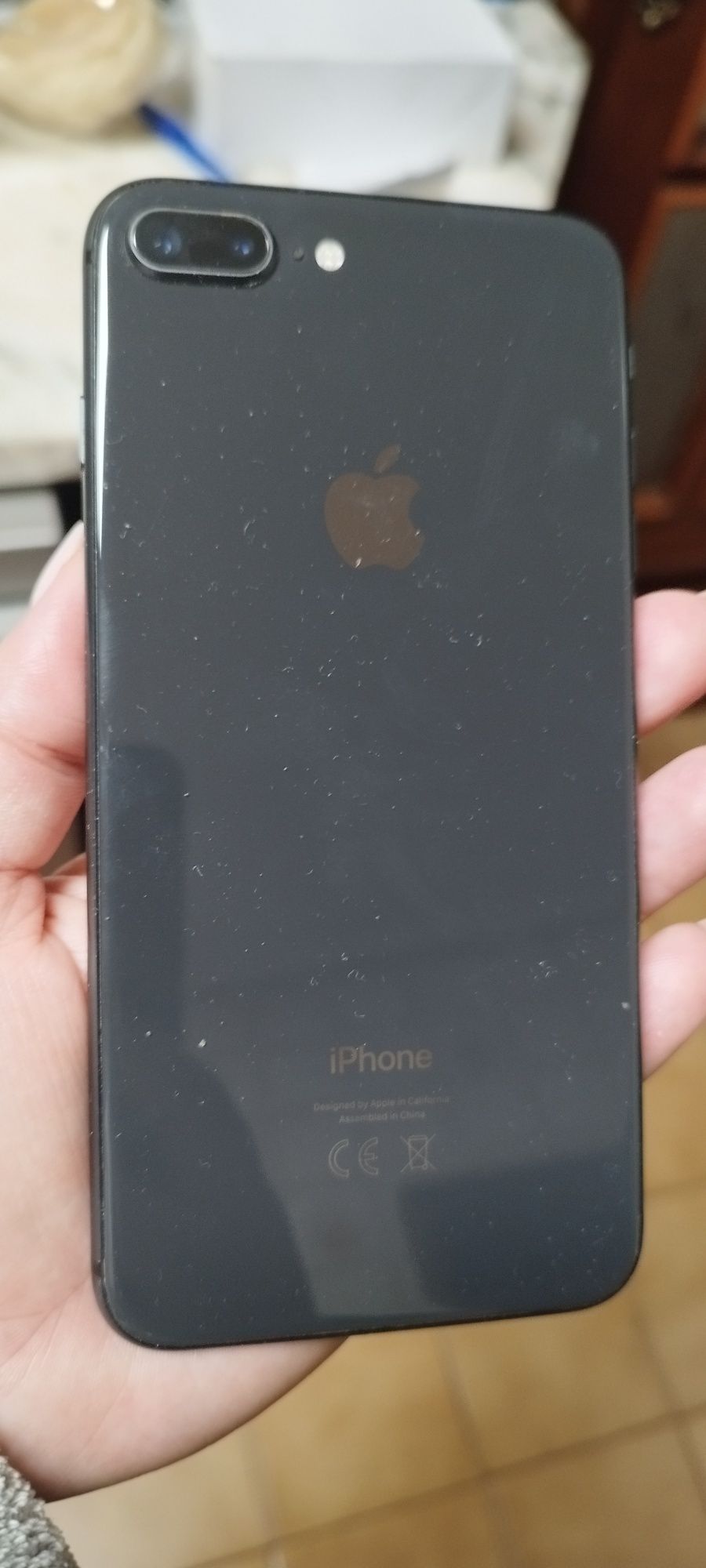 iPhone 8 plus 64 gb