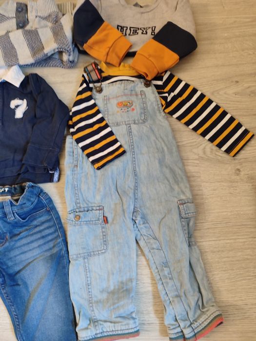 Vendo conjunto de 12 roupas 18/24 meses