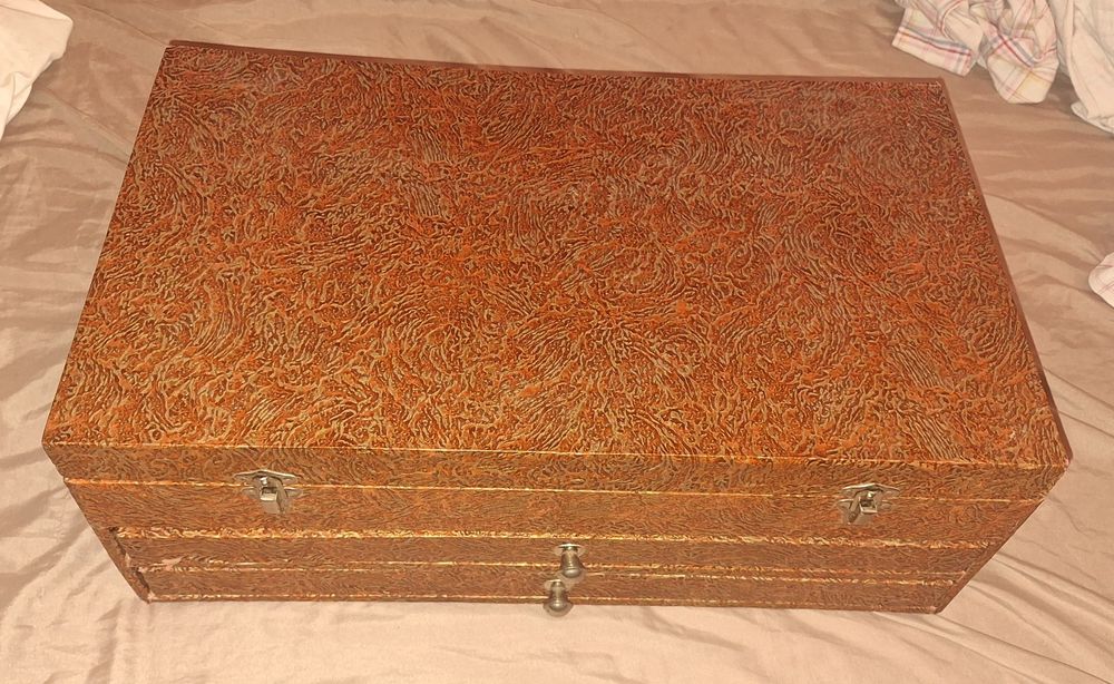 Caixa Porta-Talheres Antiga