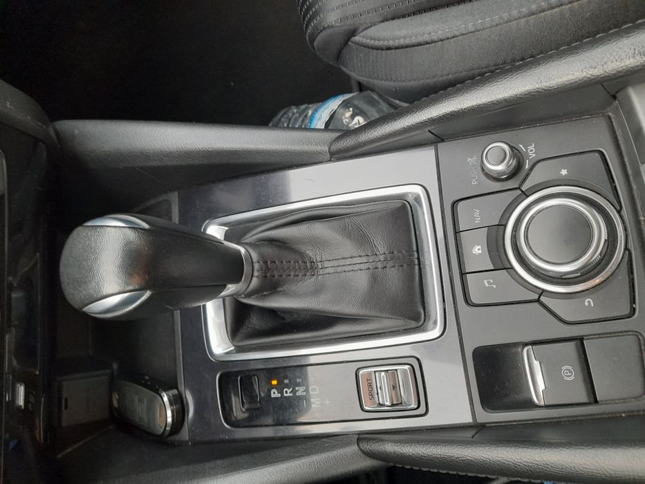 Продам Мазду 6 срочно