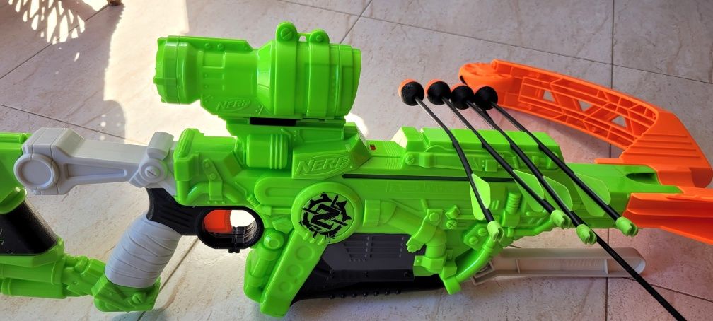 NERF Zombie Strike Dreadbolt Crossbow