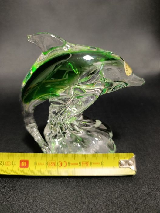 Kryształowa figurka delfina