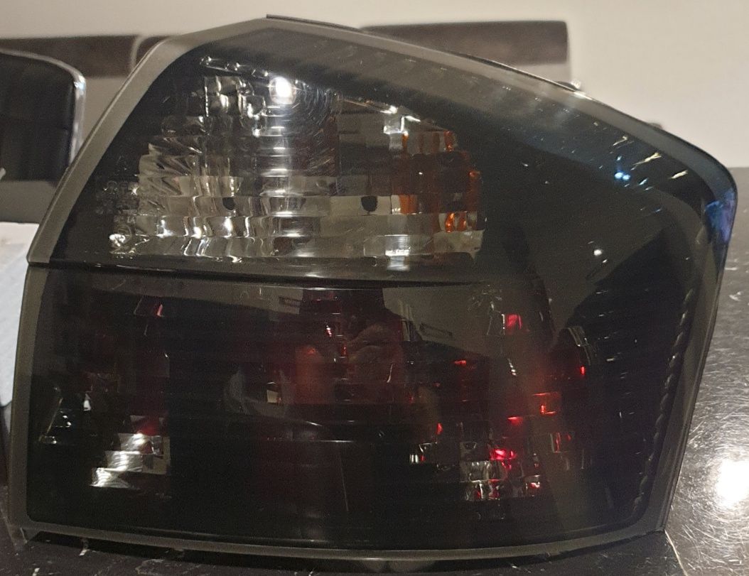 Lampy tył tylne Audi a4b6 sedan DEPO BLACK SMOKE