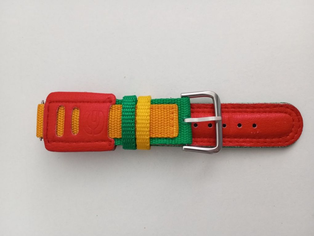 Bracelete Original Casio G-Shock

Novo

Obs: Mais questões sobre outra