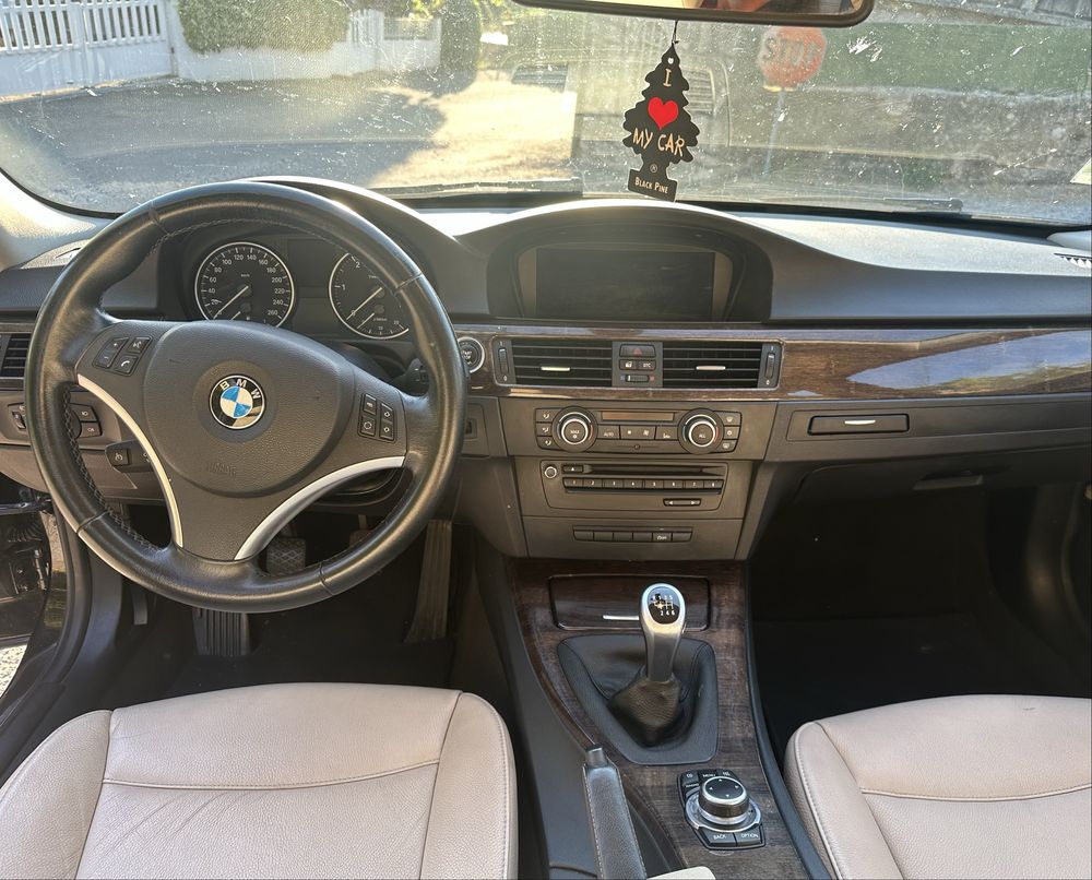 Bmw 318d - 2011
